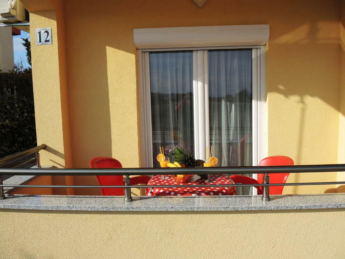 Iva Apartmani Tribunj  Exterior photo