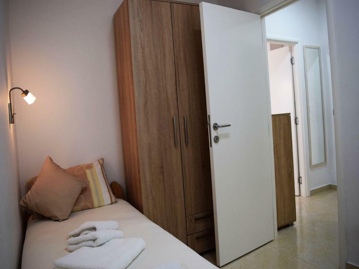 Iva Apartmani Tribunj  Exterior photo