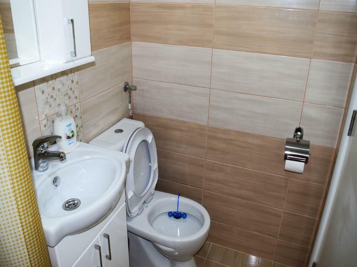 Iva Apartmani Tribunj  Exterior photo